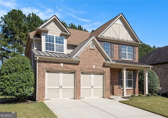 Photo 3 of Single family home for sale at 4825 Silver Leaf Dr, Cumming, GA 30040 | MLS# 10825434 | Listing updated on 2026-09-17