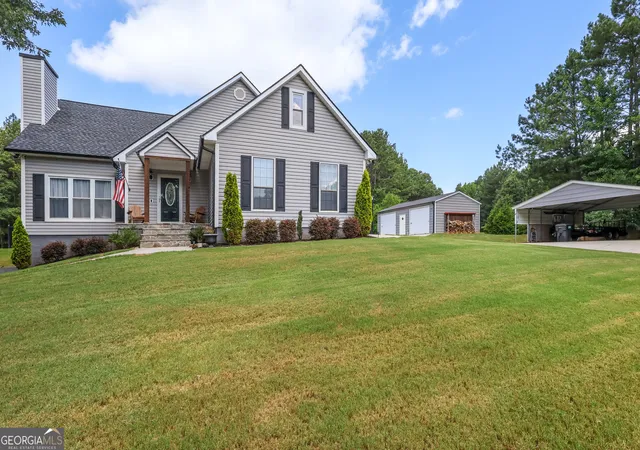 Photo 3 of Single family home for sale at 120 Fox Run Ct, Mcdonough, GA 30253 | MLS# 10806387 | Listing updated on 2026-08-27