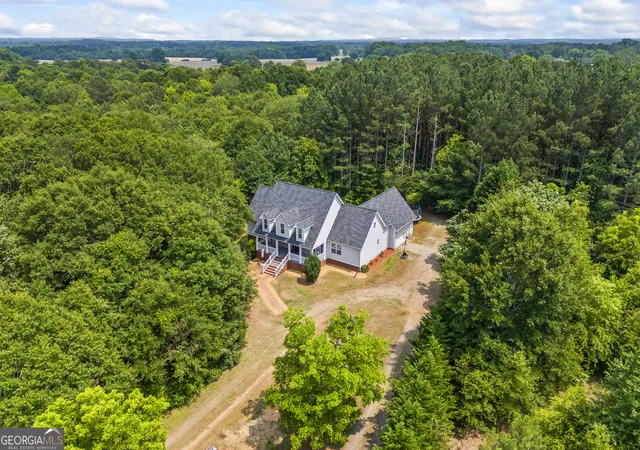 Photo 2 of Single family home for sale at 136 Wedgewood Dr, Danielsville, GA 30633 | MLS# 10765063 | Listing updated on 2026-09-03