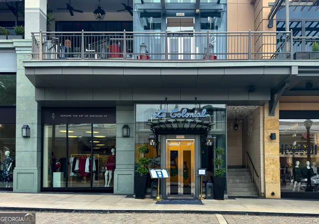 Listing Photo 2 - Condo for sale in building located at 325 E Paces Fry Rd Ne, Atlanta, GA 30305 - Unit #1608