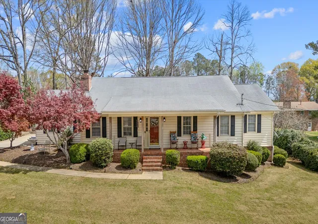 Homes for sale in Carrollton, GA | 112 Allison Cir, Carrollton, GA 30117 | MLS# 10722282