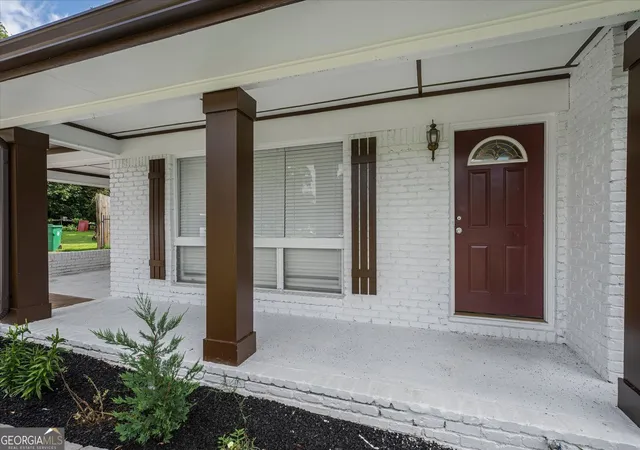 Photo 3 of Single family home for sale at 2044 Yucca Dr, Decatur, GA 30032 | MLS# 10792679 | Listing updated on 2026-09-16