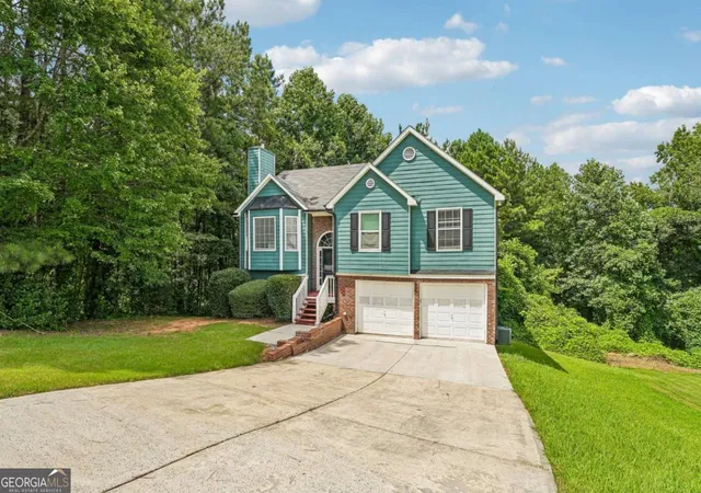 Photo 1 of Sale Pending at 1036 Pepper Cir Nw, Acworth, GA 30101 | MLS# 10811307 | Listing updated on 2026-10-30