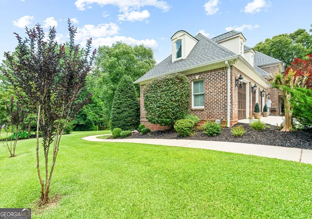 Photo 4 of Single family home for sale at 105 Steeplechase Run, Warner Robins, GA 31088 | MLS# 10792475 | Listing updated on 2026-07-29