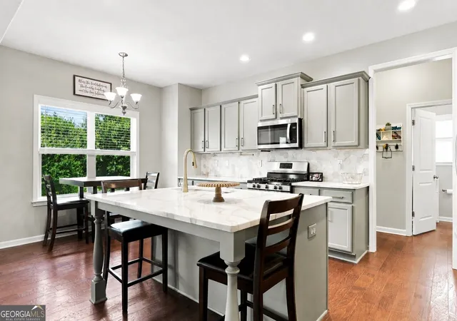 2nd image of 232 South Village Sq, Canton, GA 30115 | MLS# 10831125