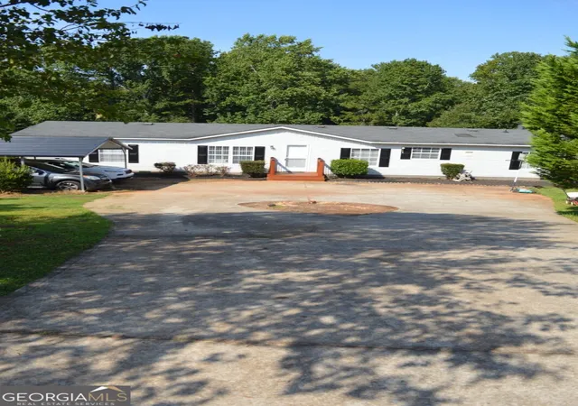 Photo 3 of Manufactured home for sale at 125 Overlook Ridge Ct, Alto, GA 30510 | MLS# 10832469 | Listing updated on 2026-09-08