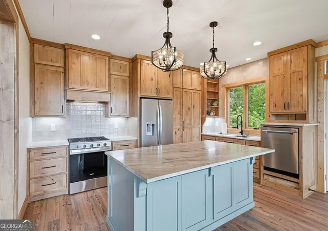 Photo 3 of Sale Pending at 63 Granny Smith Ln #84, Ellijay, GA 30536 | MLS# 10714863 | Listing updated on 2026-07-16