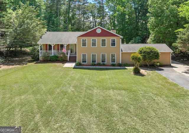Photo 1 of Sale Pending at 210 Heritage Farm Ln, Fayetteville, GA 30215 | MLS# 10758742 | Listing updated on 2026-06-12