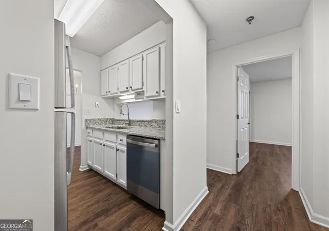 Photo 4 of Condo for sale at 300 Johnson Fry Rd NE #B604, Sandy Springs, GA 30328 | MLS# 10808056 | Listing updated on 2026-08-20