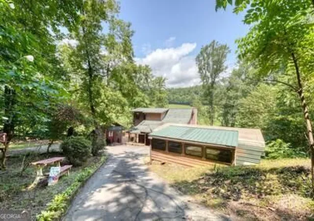Photo 3 of Single family home for sale at 7429 Cassie Ln, Hiawassee, GA 30546 | MLS# 10826115 | Listing updated on 2026-09-14