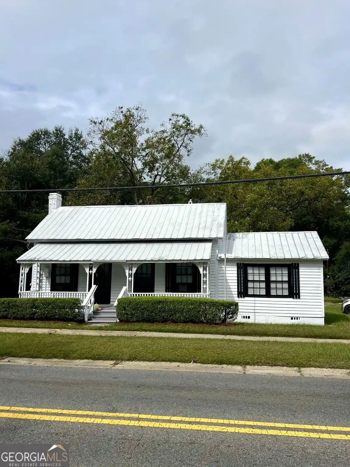Single family home for sale at 226 Griffin Ave, Eastman, GA 31023 | MLS# 10869809