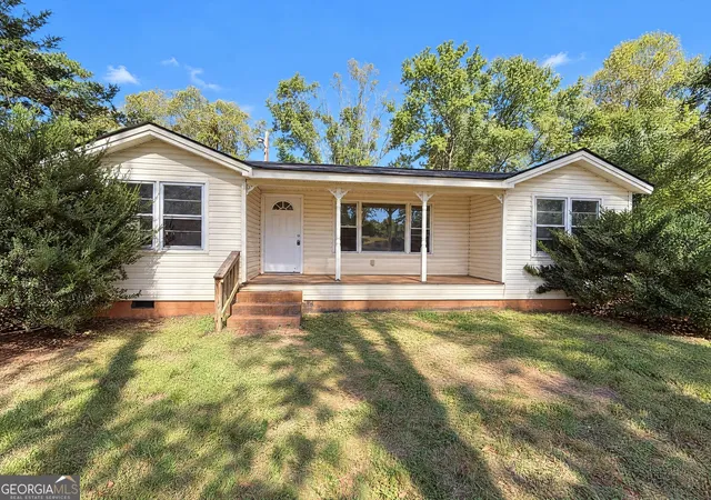 Photo 1 of Sale Pending at 755 Commerce Rd, Jefferson, GA 30549 | MLS# 10879406 | Listing updated on 2026-10-30