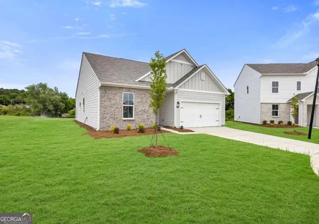Photo 3 of Single family home for sale at 174 Sweet Water Ln, Rome, GA 30161 | MLS# 10781157 | Listing updated on 2026-07-11