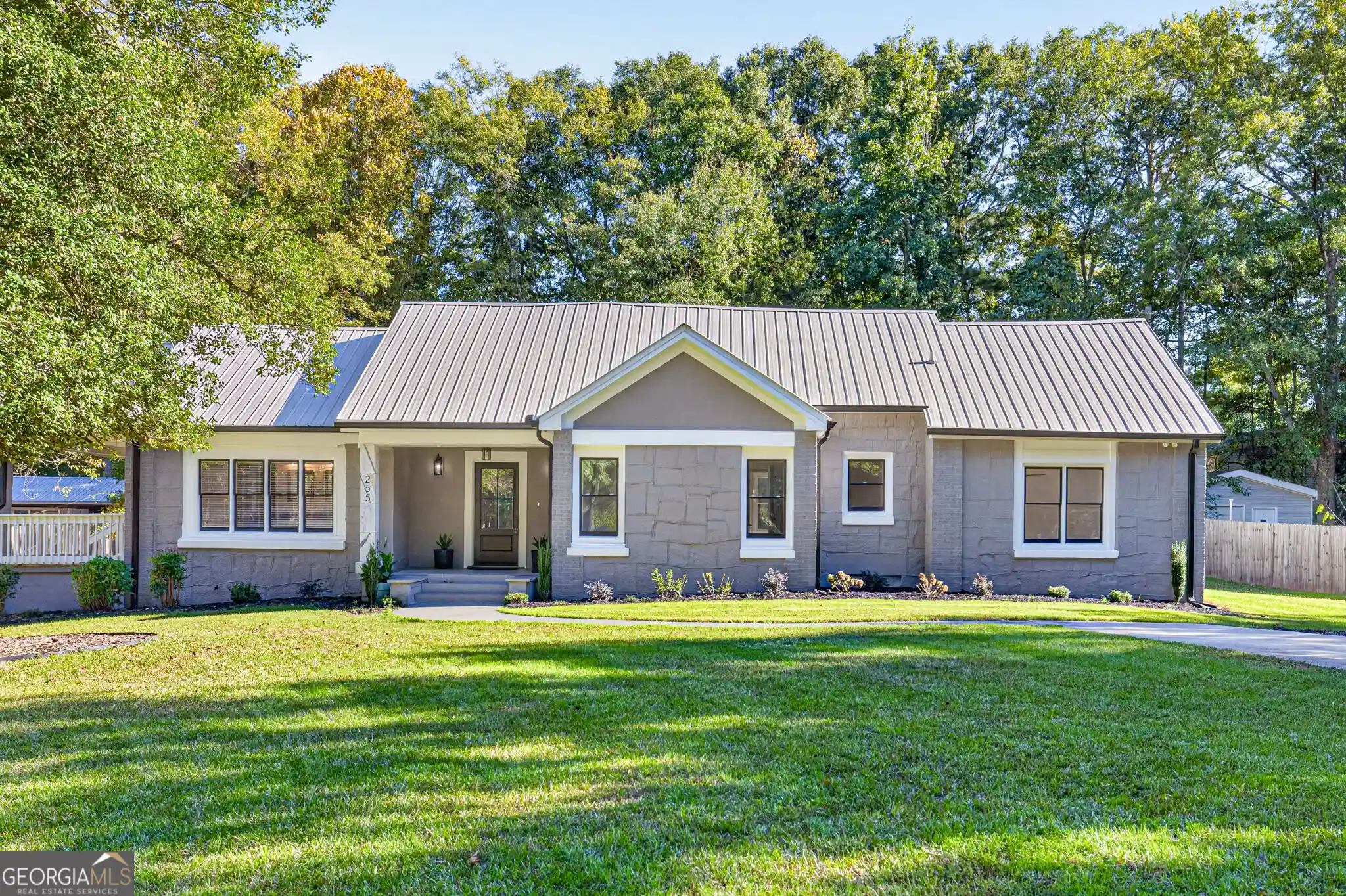 Photo 1 of Single family home for sale at 255 Woodlawn Ave, Winder, GA 30680 | MLS# 10877758 | Listing updated on 2026-10-23