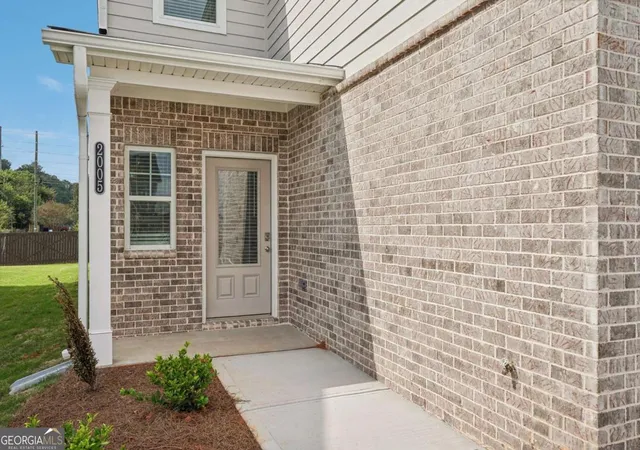 2nd image of 104 Vickers Point Dr, Fairburn, GA 30213 | MLS# 10806513