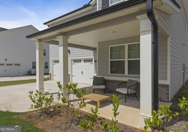 Photo 2 of Single family home for sale at 249 Friendship Oak Way, Hampton, GA 30228 | MLS# 10764323 | Listing updated on 2026-07-11