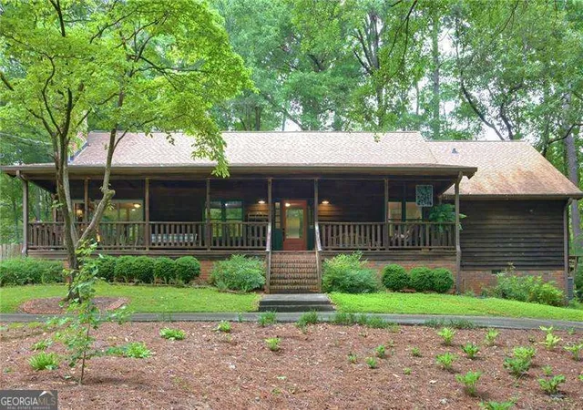 2nd image of 496 Carlouetta Rd Sw, Mableton, GA 30126 | MLS# 10809242