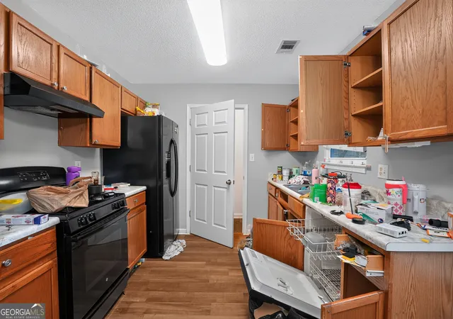Photo 4 of Single family home for sale at 3050 Regal Dr, Mcdonough, GA 30253 | MLS# 10807946 | Listing updated on 2026-10-07