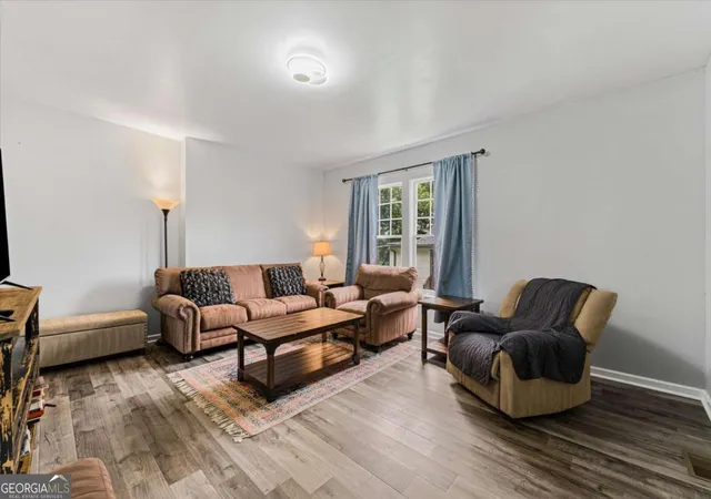 Photo 4 of Single family home for sale at 21 Martin Luther King Jr Dr, Cartersville, GA 30120 | MLS# 10821582 | Listing updated on 2026-09-26