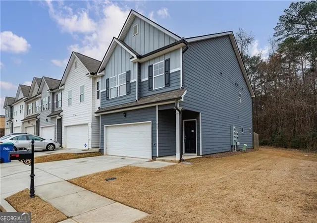 Photo 3 of Townhouse for sale at 3413 Endurance Ct, Atlanta, GA 30349 | MLS# 10670998 | Listing updated on 2026-09-23
