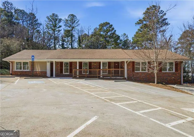 Photo 1 of Single family home for sale at 2239 Scenic Dr, Snellville, GA 30078 | MLS# 10790629 | Listing updated on 2026-07-06