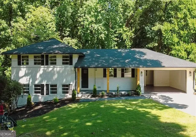 Photo 4 of Single family home for sale at 3539 Embry Cir, Atlanta, GA 30341 | MLS# 10790542 | Listing updated on 2026-10-12