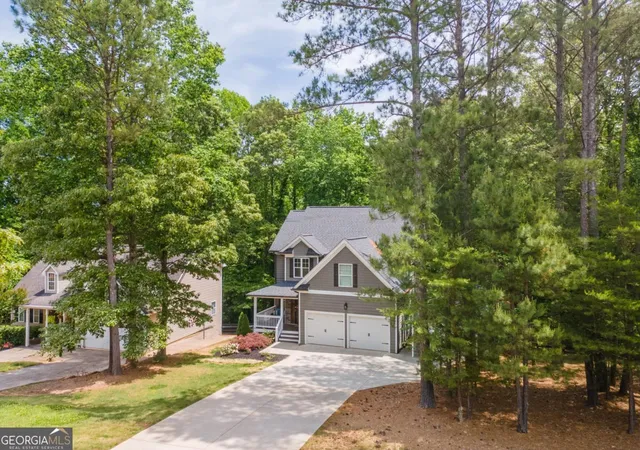 Homes for sale in Dawsonville, GA | 46 Longview Dr, Dawsonville, GA 30534 | MLS# 10766294