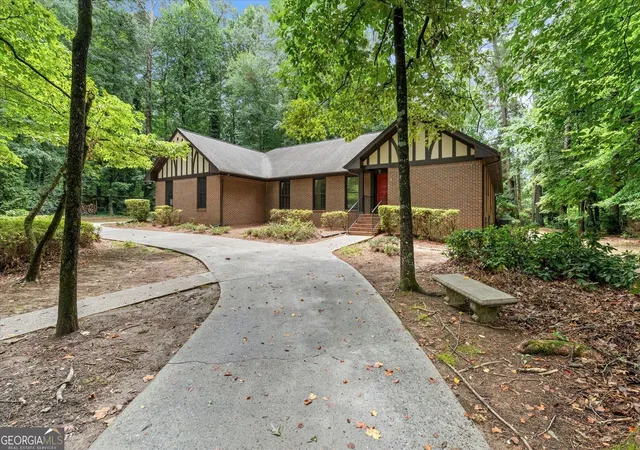 Photo 4 of Sale Pending at 235 Devilla Ct, Fayetteville, GA 30214 | MLS# 10807197 | Listing updated on 2026-08-25