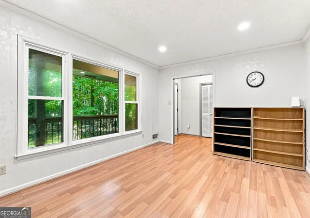 5th image of 1050 Skyline Dr, Covington, GA 30014 | MLS# 10830031