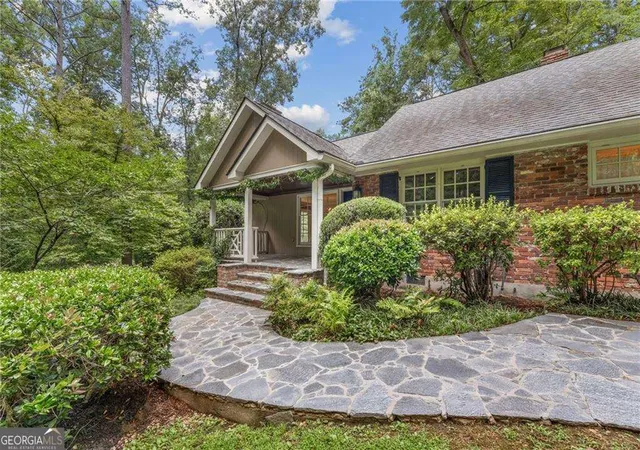 Photo 2 of Single family home for sale at 1037 Davis Dr, Sandy Springs, GA 30327 | MLS# 10828772 | Listing updated on 2026-09-24