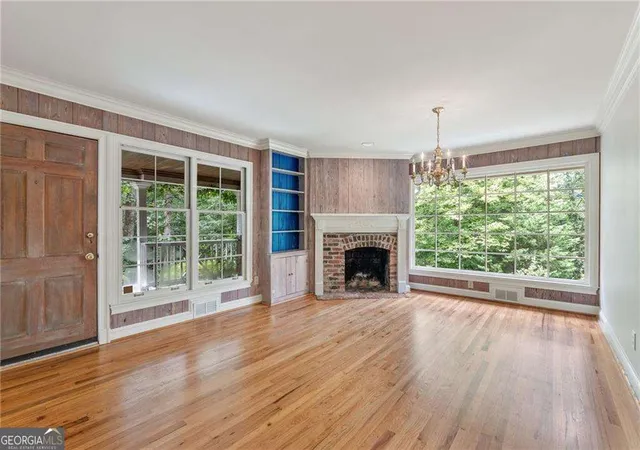 Photo 3 of Single family home for sale at 1037 Davis Dr, Sandy Springs, GA 30327 | MLS# 10828772 | Listing updated on 2026-09-24