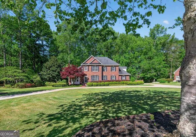 Photo 2 of Single family home for sale at 290 Youngs Cir, Fayetteville, GA 30215 | MLS# 10823177 | Listing updated on 2026-09-09