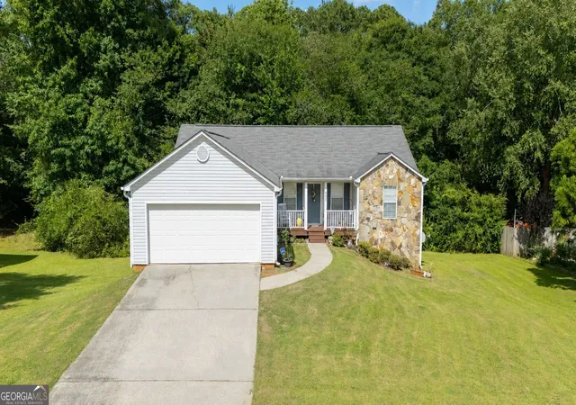 1st image of 802 Windsor Dr, Monroe, GA 30656 | MLS# 10810258