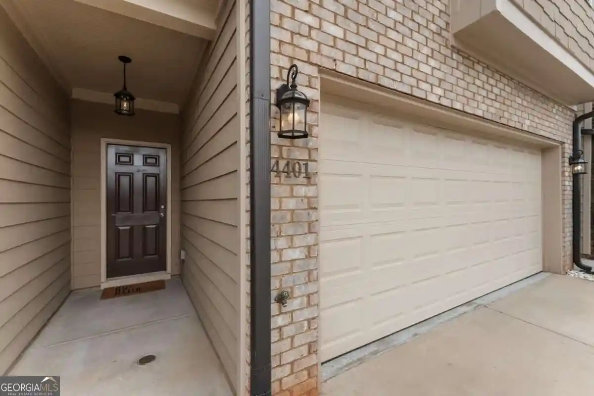 Townhouse for sale at 4401 Fulson Dr, Lilburn, GA 30047 | MLS# 10867132