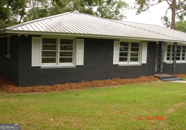Photo 3 of Single family home for sale at 109 Circle Dr, Statesboro, GA 30461 | MLS# 10821238 | Listing updated on 2026-08-30