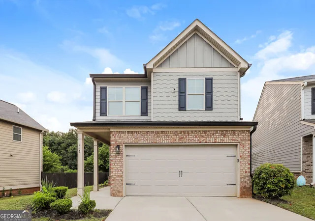 1st image of 217 Magnaview Dr, Mcdonough, GA 30253 | MLS# 10826588