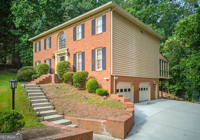 Photo 2 of Single family home for sale at 1810 Habersham Tr, Cumming, GA 30041 | MLS# 10833193 | Listing updated on 2026-09-14
