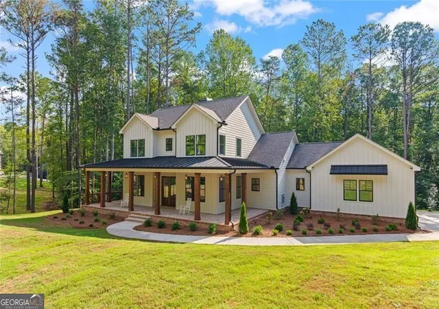 Photo 3 of Single family home for sale at 240 Highlands Chase, Ball Ground, GA 30107 | MLS# 10820398 | Listing updated on 2026-08-20