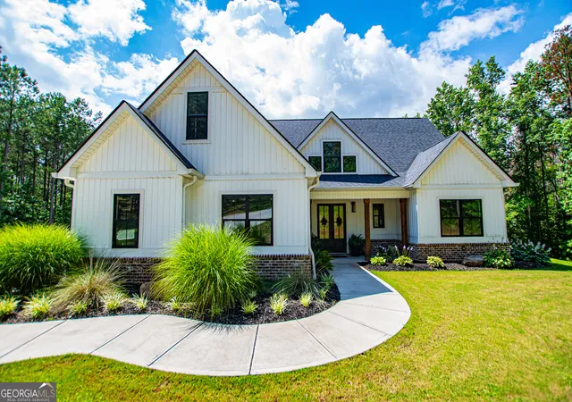 1st image of 1800 Hutcheson Ferry Rd, Whitesburg, GA 30185 | MLS# 10804456