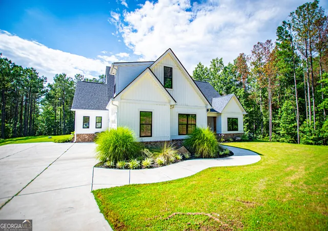 3rd image of 1800 Hutcheson Ferry Rd, Whitesburg, GA 30185 | MLS# 10804456