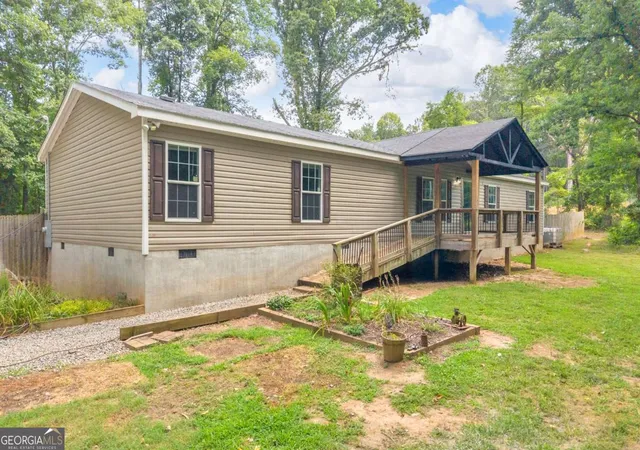 Photo 2 of Sale Pending at 81 Jarrett Ln, Gillsville, GA 30543 | MLS# 10800794 | Listing updated on 2026-10-04