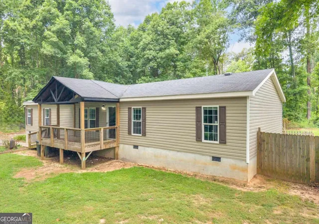 Photo 3 of Sale Pending at 81 Jarrett Ln, Gillsville, GA 30543 | MLS# 10800794 | Listing updated on 2026-10-04