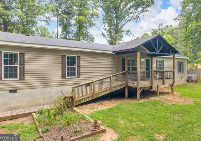 Photo 3 of Sale Pending at 81 Jarrett Ln, Gillsville, GA 30543 | MLS# 10800794 | Listing updated on 2026-10-04
