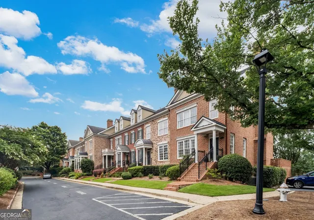 3rd image of 4750 Ivy Ridge Dr #1, Atlanta, GA 30339 | MLS# 10820160