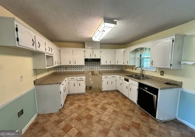 Photo 3 of Single family home for sale at 657 Hagin Rd, Grovetown, GA 30813 | MLS# 10804664 | Listing updated on 2026-09-24