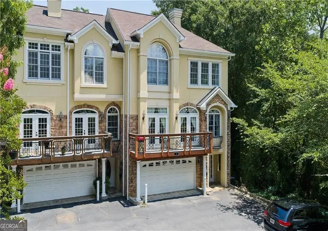 Photo 3 of Townhouse for sale at 331 Carpenter Dr #5, Sandy Springs, GA 30328 | MLS# 10807344 | Listing updated on 2026-09-12