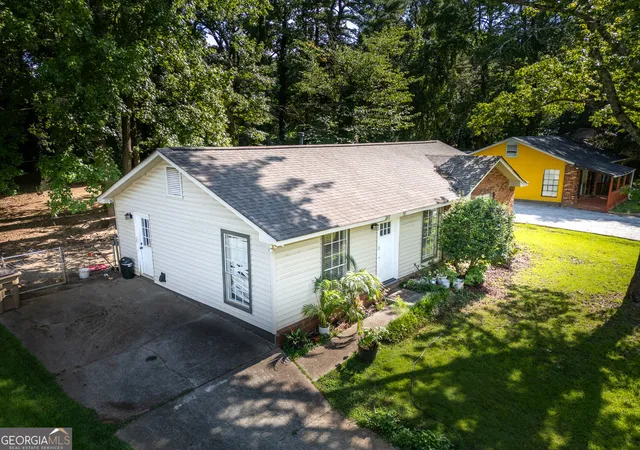 Photo 3 of Single family home for sale at 103 Sedgefield Dr, Jonesboro, GA 30236 | MLS# 10801143 | Listing updated on 2026-10-26