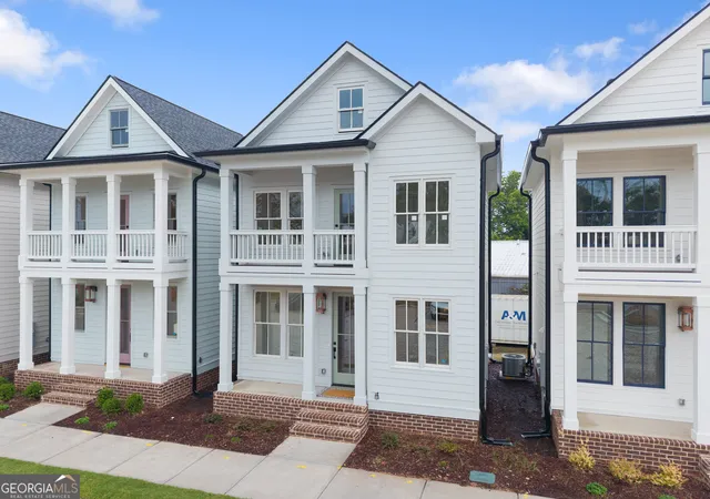 Photo 3 of Condo for sale at 754 Trail View Ct Sw, Gainesville, GA 30501 | MLS# 10773657 | Listing updated on 2026-09-01