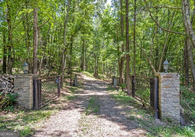 2nd image of 533 Mulberry Rd, Winder, GA 30680 | MLS# 10798322