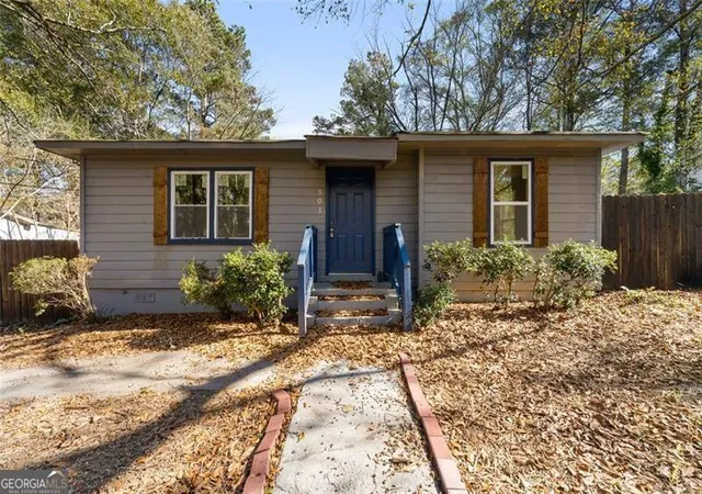 Photo 1 of Single family home for sale at 501 Aberdeen Dr Nw, Atlanta, GA 30318 | MLS# 10816556 | Listing updated on 2026-08-14